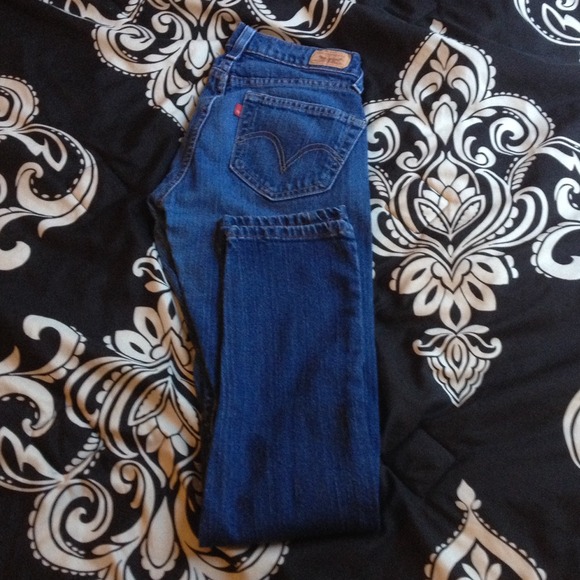 Levi 504 jeans