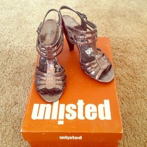 ⚡️REDUCED PRICE⚡️ gunmetal grey strappy heels!