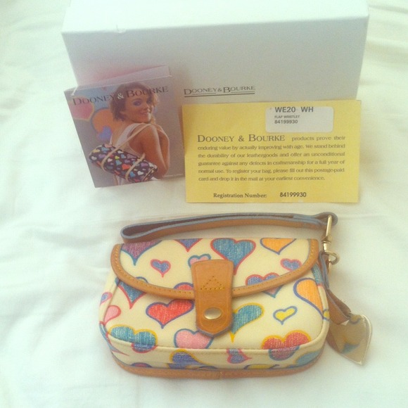 Dooney & Bourke wristlet