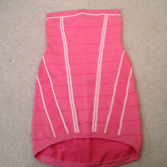 💢Reduced💢Pink bandage dress with white stripes