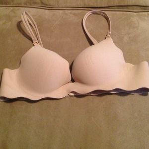 reserved! Victoria's Secret very sexy push up bra