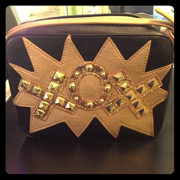 Betsey Johnson TTYL crossbody bag