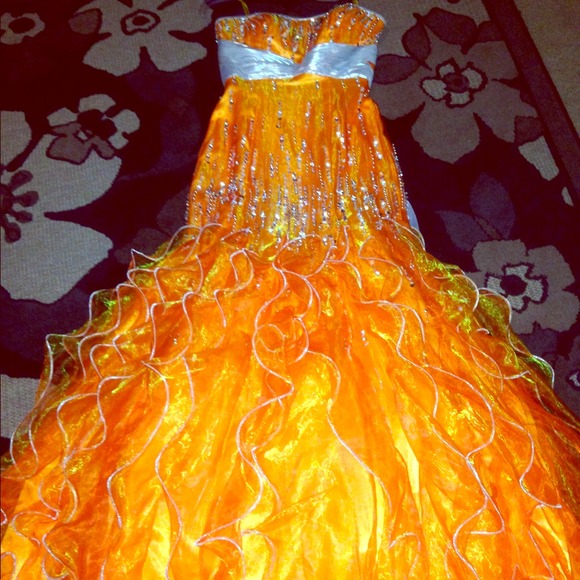 Prom dress