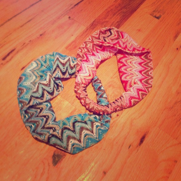 2 very cute headbands!