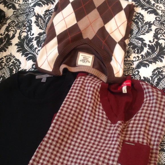 Mens Sweaters bundle. sold!!!!