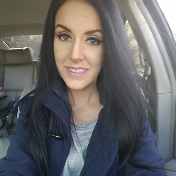 Meet Your Posher, Brooke - Picture 8 of 8