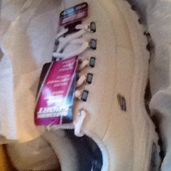 Brand New w/tags and box Premium Skechers--SOLD
