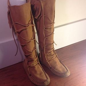Minnetonka front laced hardsole knee high boots