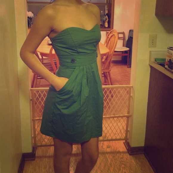 Cocktail party dress with pockets!!