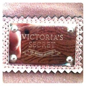 Victoria purse