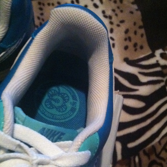 NIKE AIR FORCE 1❤ - Picture 3 of 4