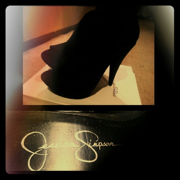 Peep toe heels - Picture 1 of 1