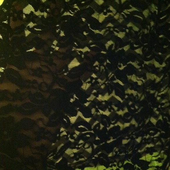 Chevron Tank - Picture 3 of 4