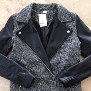 H&M Jackets & Coats - ✋HOLD 4 @shoppinaddict34✋ H&M biker-style jacket H&M Jackets & Coats - ✋HOLD 4 @shoppinaddict34✋ H&M biker-style jacket