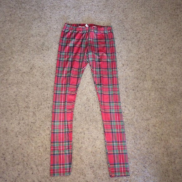 NWT Plaid leggings