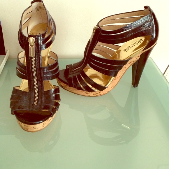 MICHAEL Michael Kors strappy,zipper pumps