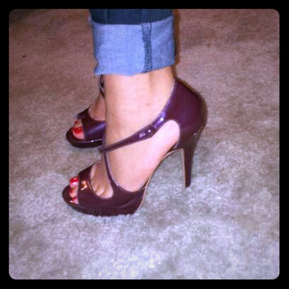 Steve Madden Purple Heels!!