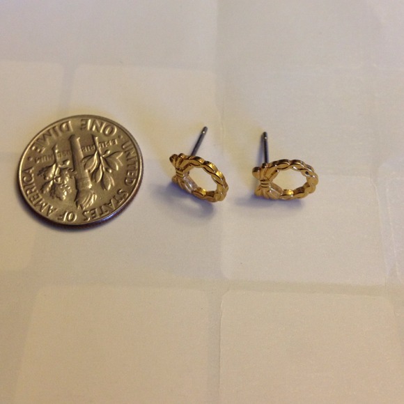 Gold earrings