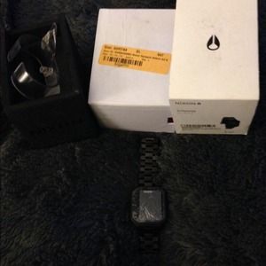 Nixon Accessories - Nixon Synapse Watch in All Black Nixon Accessories - Nixon Synapse Watch in All Black