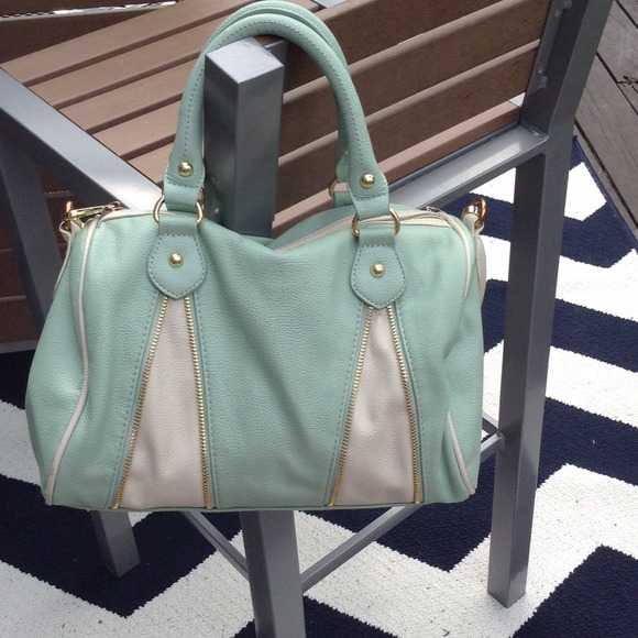 Steve Madden mint colored handbag