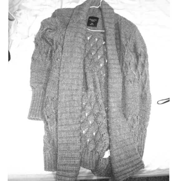 Grey American Eagle sweater. :)