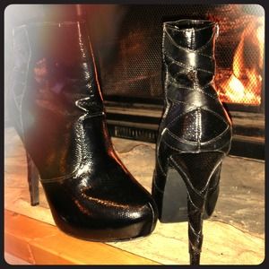 Sexy black heels