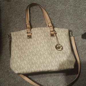 Michael kors handbag