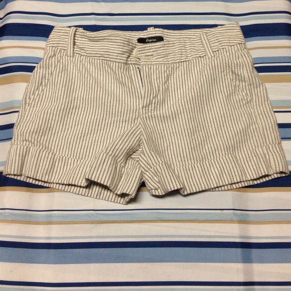 Express Pin stripe Shorts - Picture 1 of 2