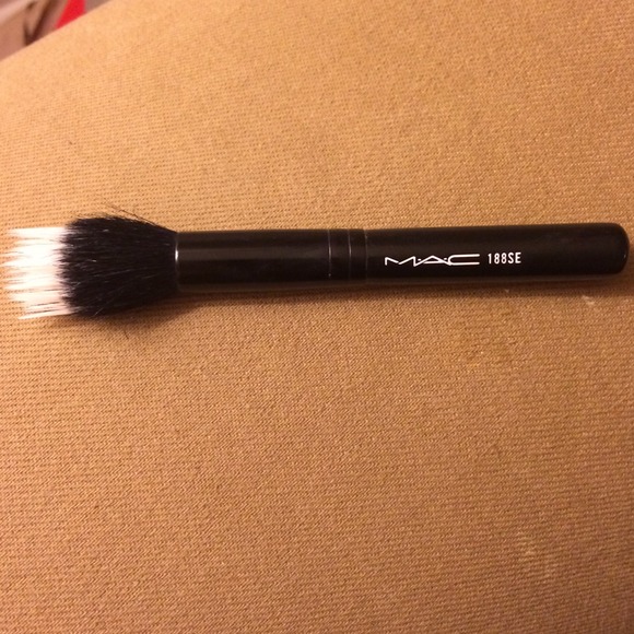 188SE MAC Makeup brush
