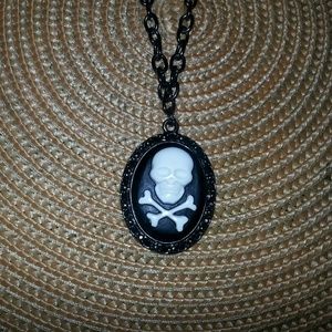 Black & White Skull/Crossbones Cameo 30" Necklace