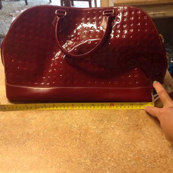 Sold - Picture 3 of 4