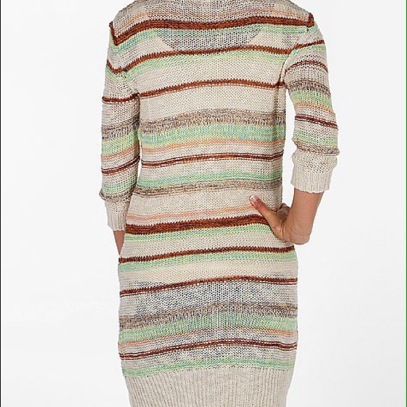 NWT women's medium Buckle Sweater - Picture 2 of 4