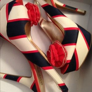 Guess limited edition shoe