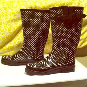 Polka dot rain boots with pink interior