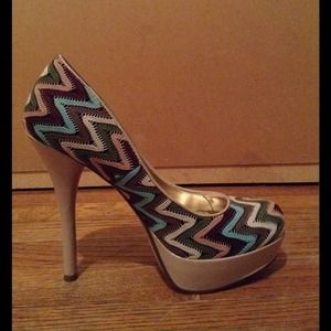 MUST GO HIGH HEELS !! Reduced Price!!!