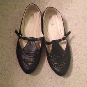 Urban Outfitters Flats