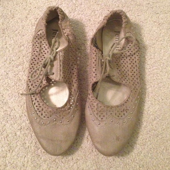 Fun grey flats