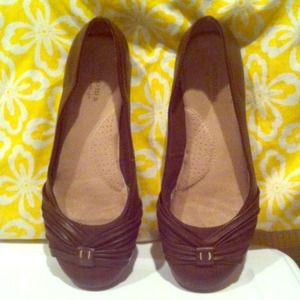 Very comfortable leather flats