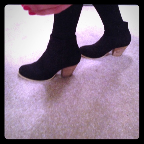 Shoes - Black suede ankle booties