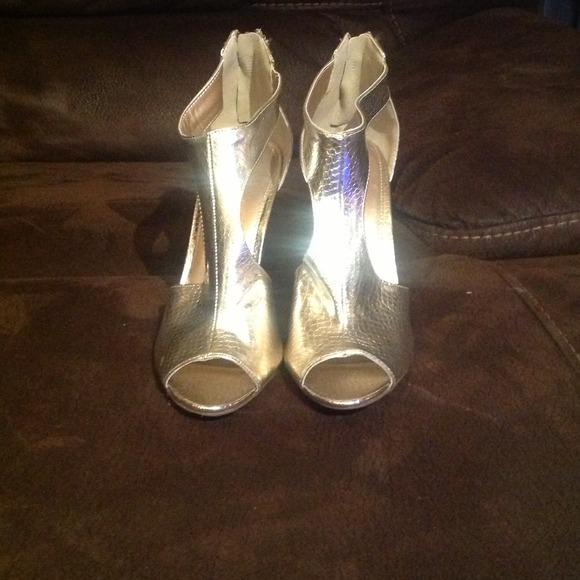 Shiny Gold Heels