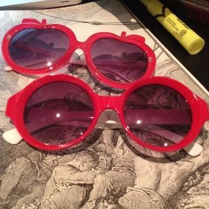 Red Sunglasses bundle