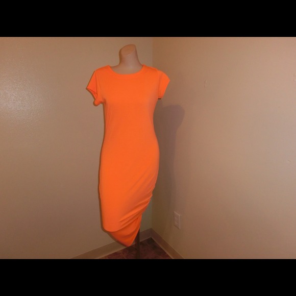 Orange bodycon dress - Picture 2 of 3