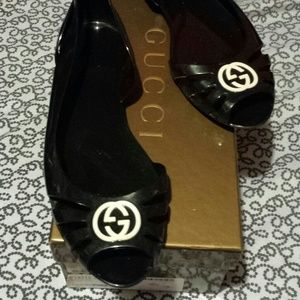 Gucci flats