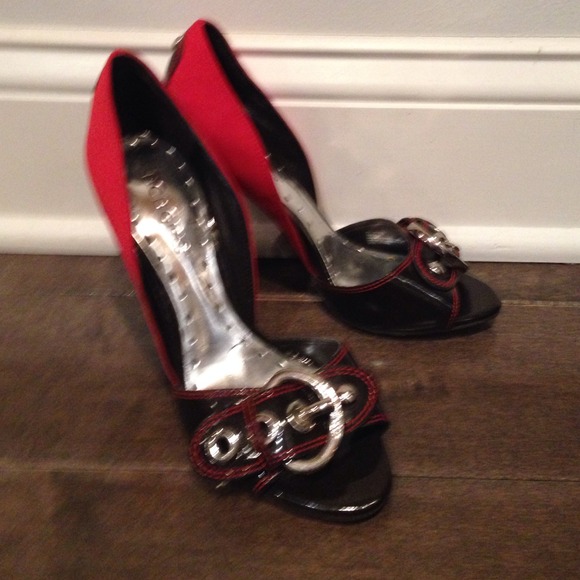 BCBG Girls peep toe heels - Picture 2 of 4