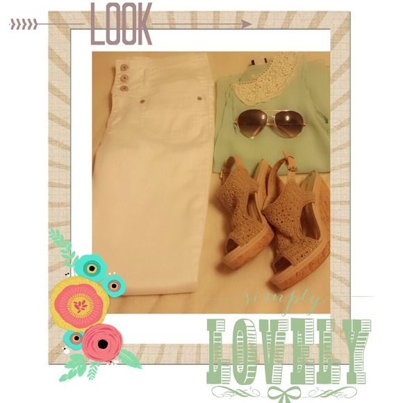 💢💢 SOLD 💢💢💋 White high waisted skinny jeans