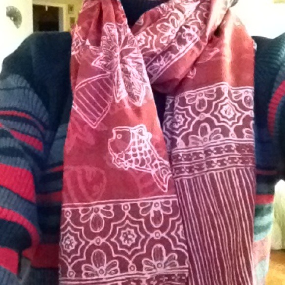 Shawl/scarf - Picture 3 of 3