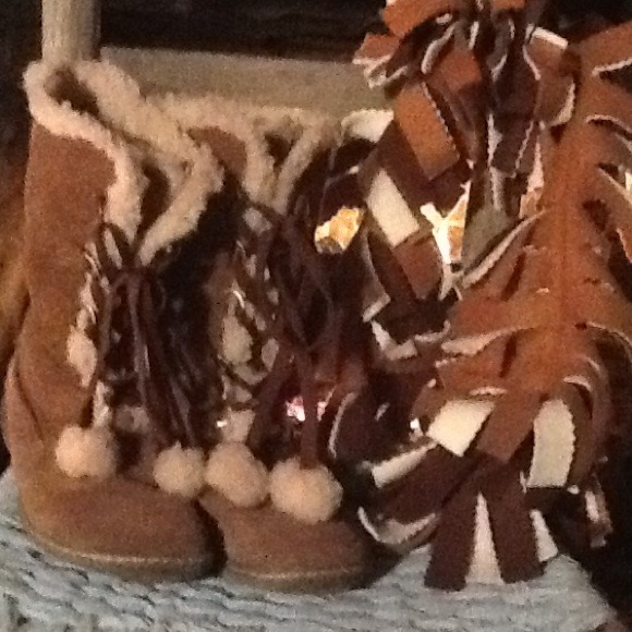 Warm,furry,comfy,boots