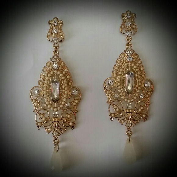 Victorian post earrings - Picture 2 of 2
