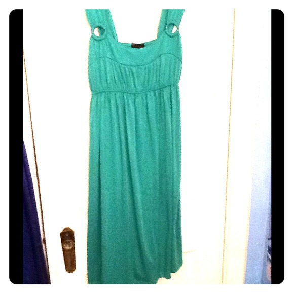 Long Green dress - Picture 1 of 2