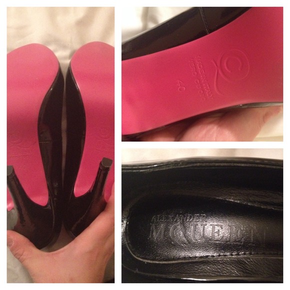 🚫No longer avail 🚫McQueen Heart Peep Toe Pumps - Picture 4 of 4